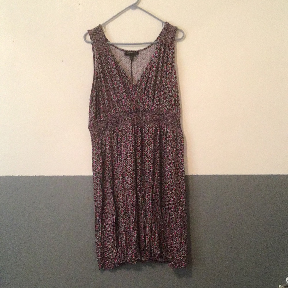 H2 Size 18/20 Lane Bryant Pink and Black Sleeveless V-Neck Empire Waist Dress